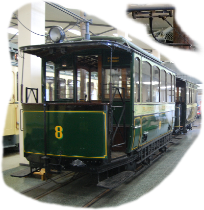 Bild: Au&szlig;ergew&ouml;hnliche Stromzufuhr einer Stra&szlig;enbahn; Museum Frankfurt/Main